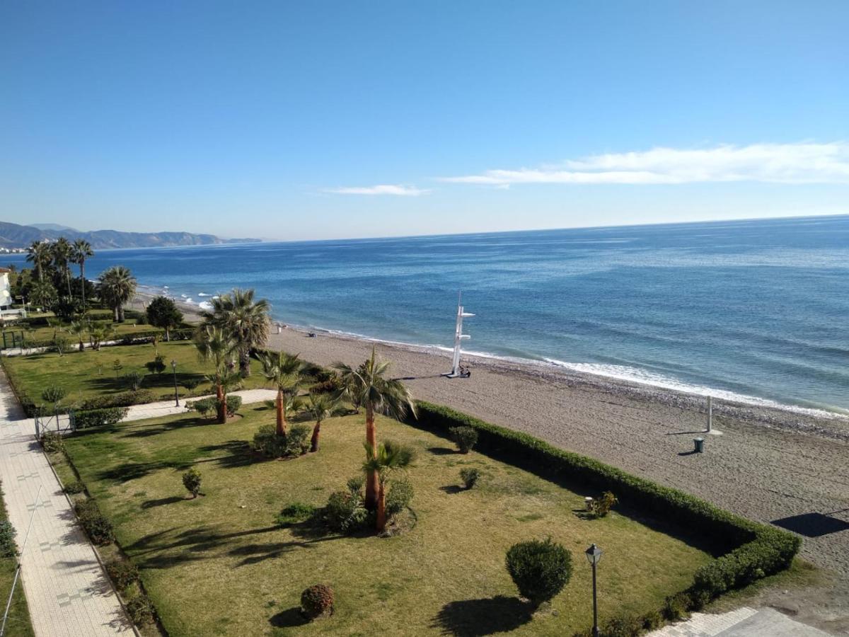 Torrox Costa Beachfront Apartment Ngoại thất bức ảnh