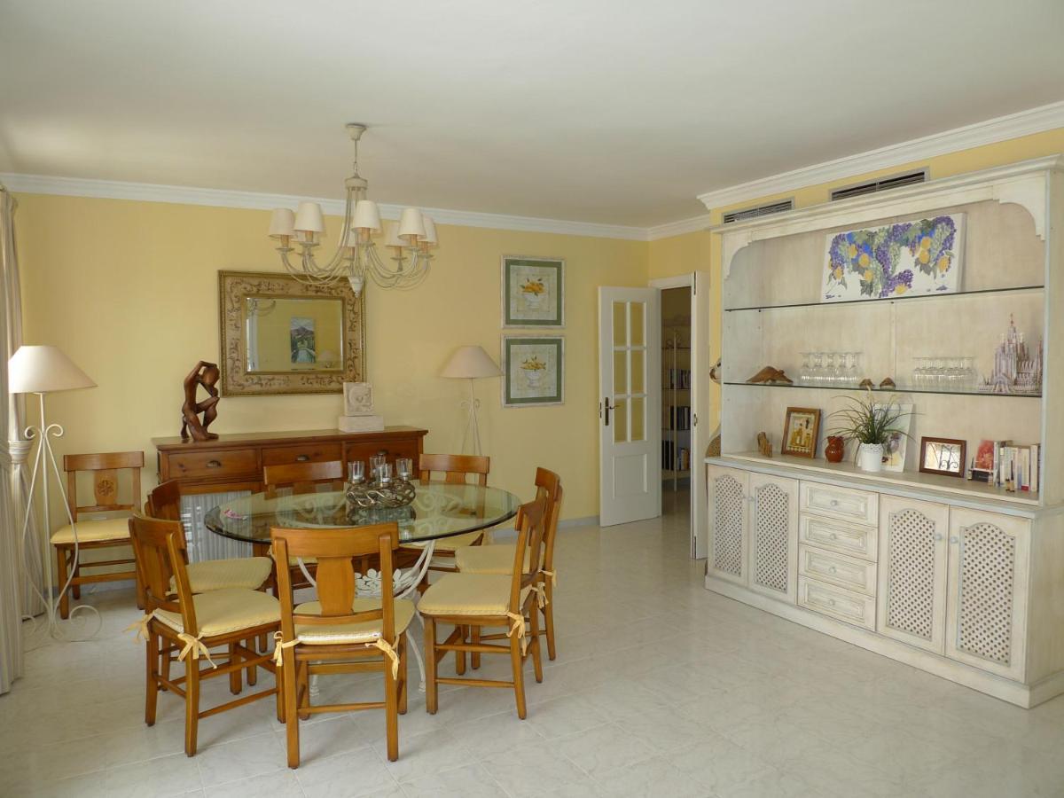 Torrox Costa Beachfront Apartment Ngoại thất bức ảnh