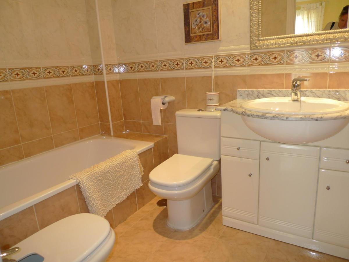 Torrox Costa Beachfront Apartment Ngoại thất bức ảnh