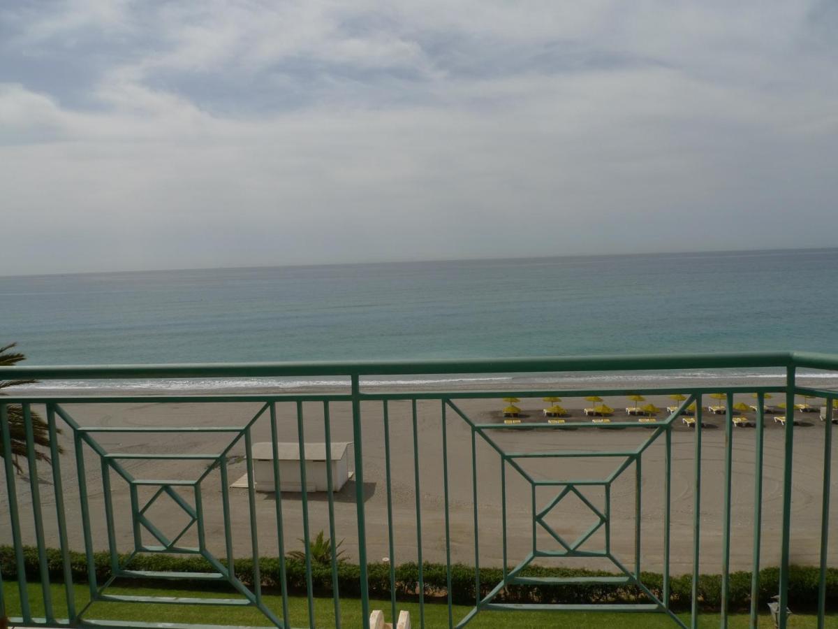 Torrox Costa Beachfront Apartment Ngoại thất bức ảnh