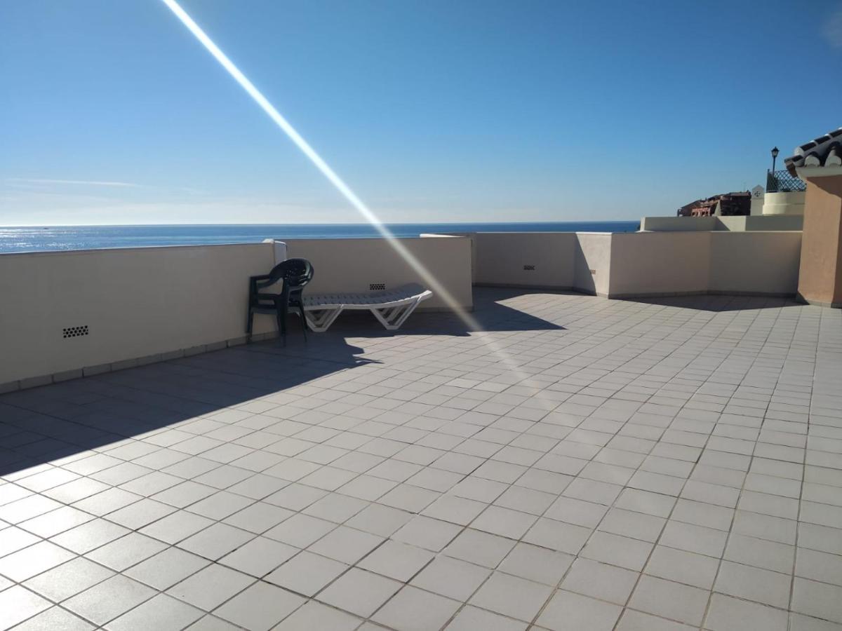 Torrox Costa Beachfront Apartment Ngoại thất bức ảnh