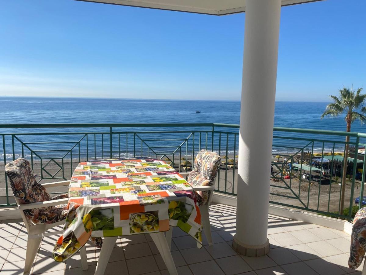 Torrox Costa Beachfront Apartment Ngoại thất bức ảnh