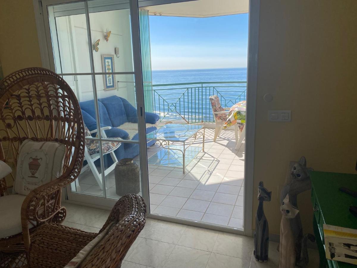 Torrox Costa Beachfront Apartment Ngoại thất bức ảnh