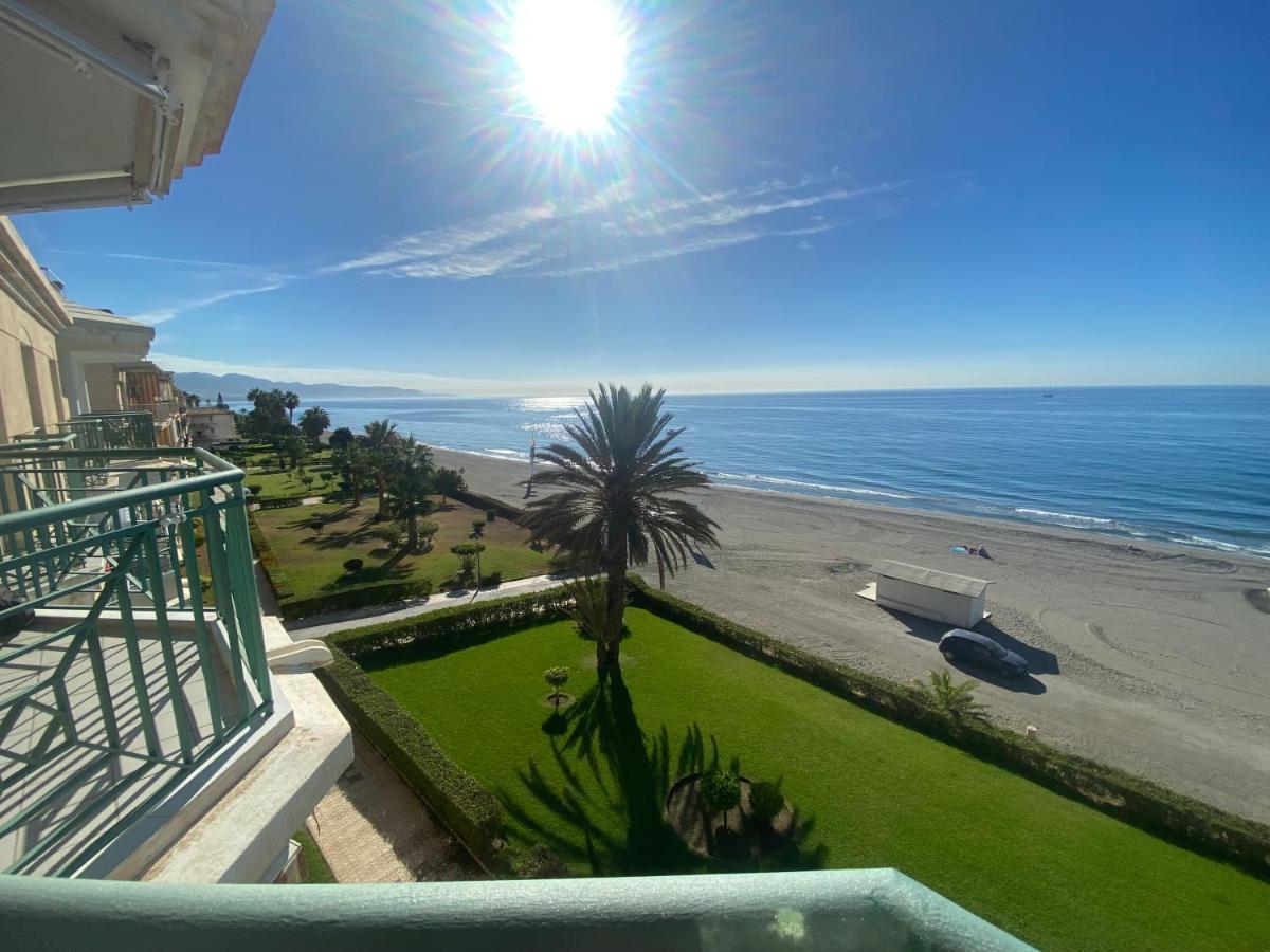 Torrox Costa Beachfront Apartment Ngoại thất bức ảnh
